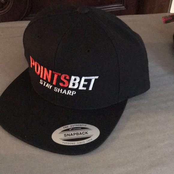 Bundle of caps in good condition adjustable - Picture 5 of 6